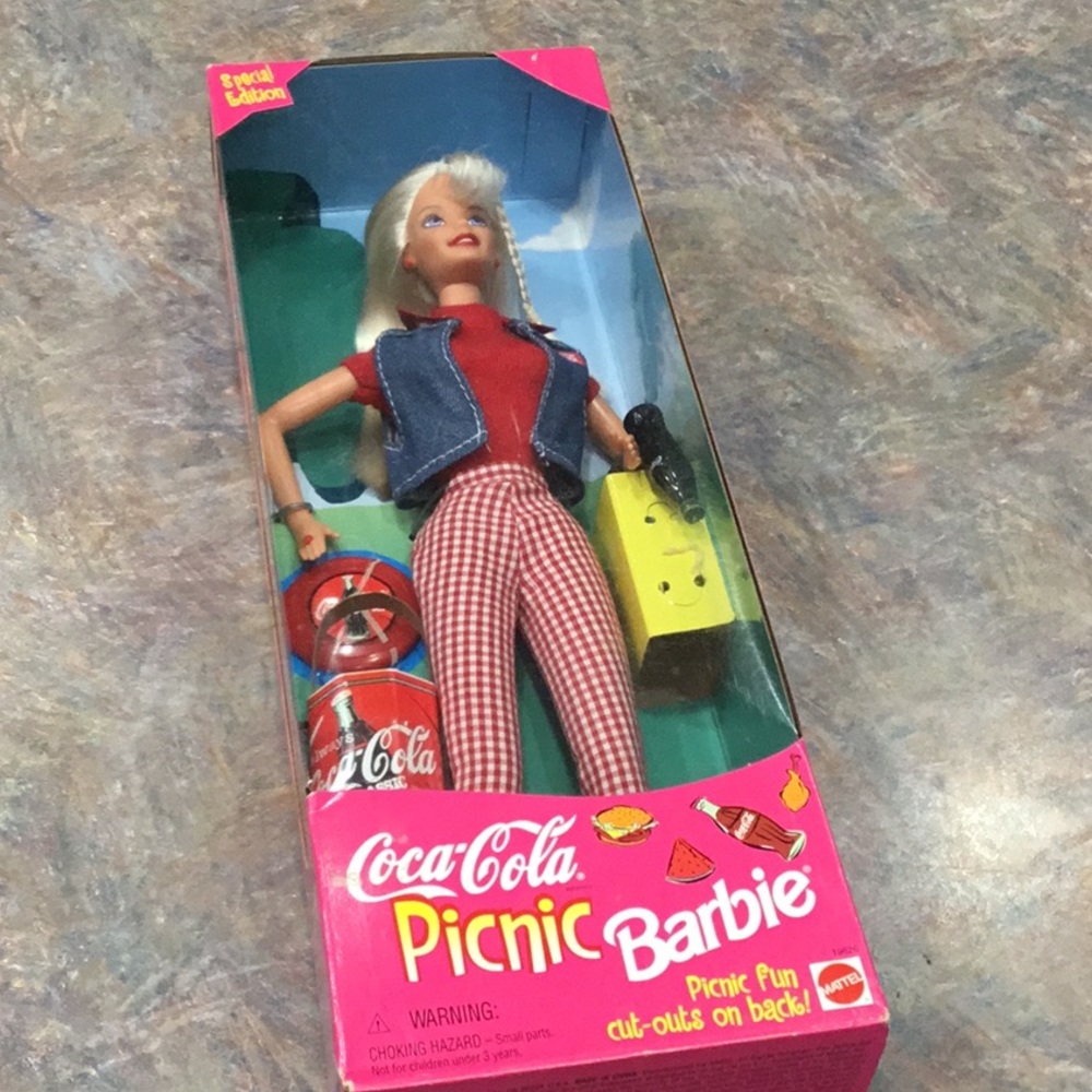 Coca-Cola Picnic Barbie 1997 Special Edition